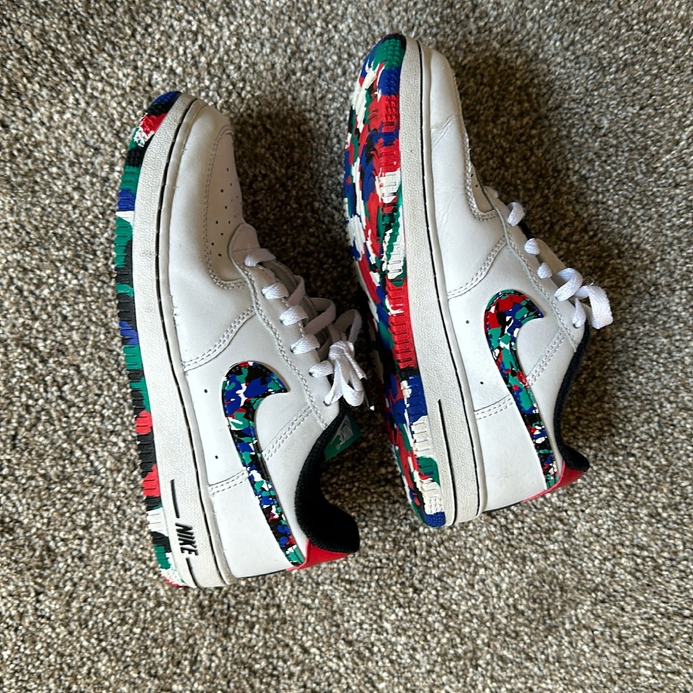Great Used Condition Nike Crayon AF1's